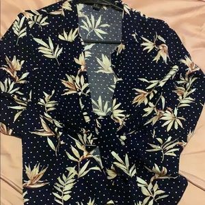 Beautiful long sleeve mini top blouse😍